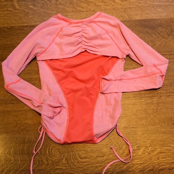 Lucy Activewear Neon Striped Ruched Athletic Top M - Picture 4 of 5